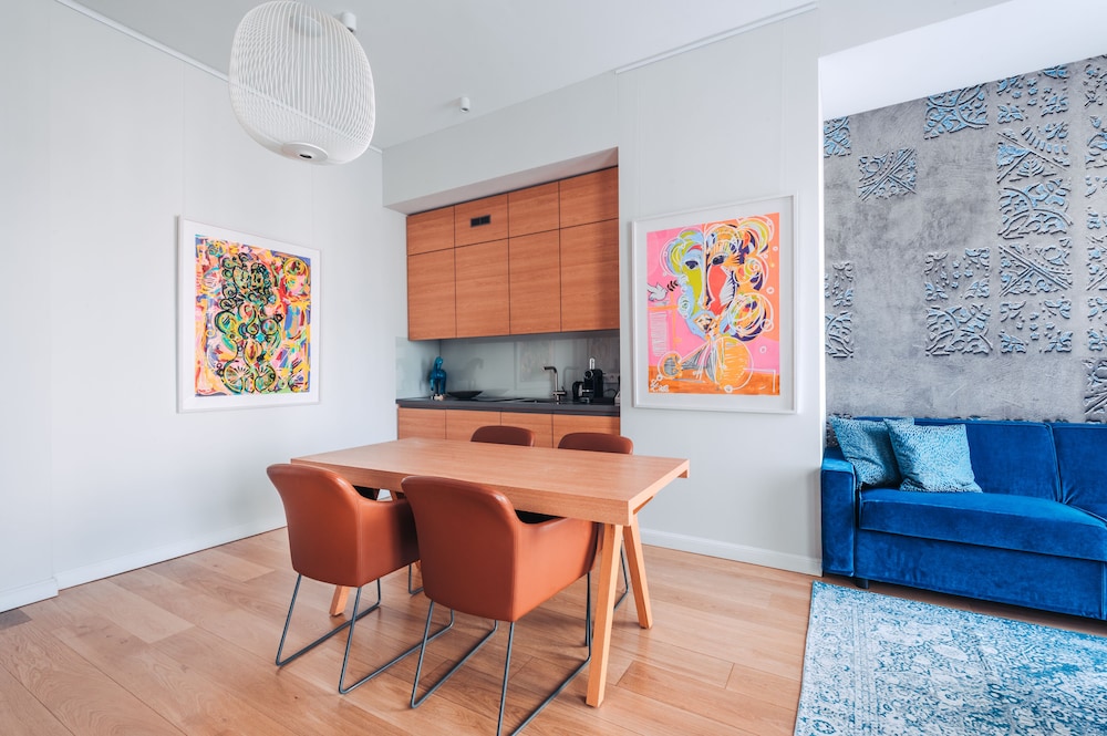 Suite, Terrace (Art)