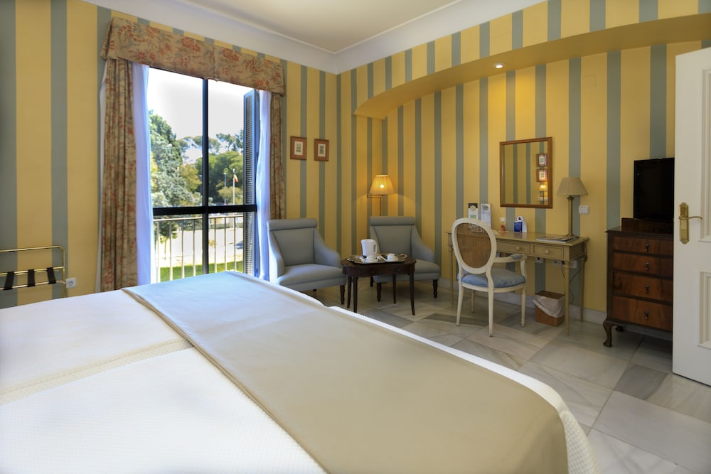 Superior Room (3 Adults) Superior Room (3 Adults)