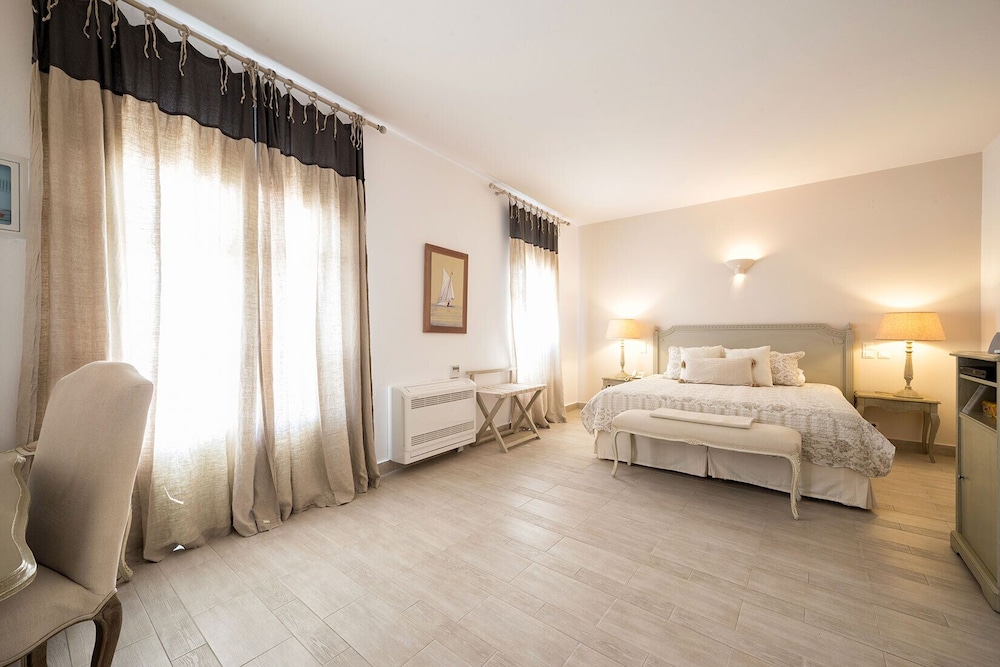 Standard Room, Partial Sea View - Photo 3