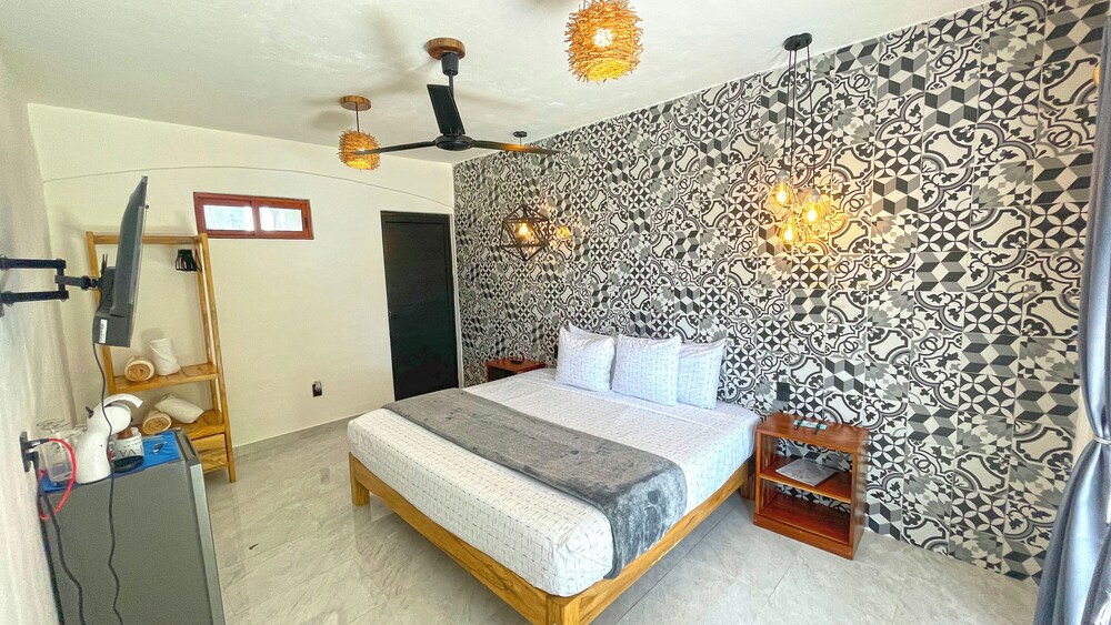 Deluxe Studio Suite