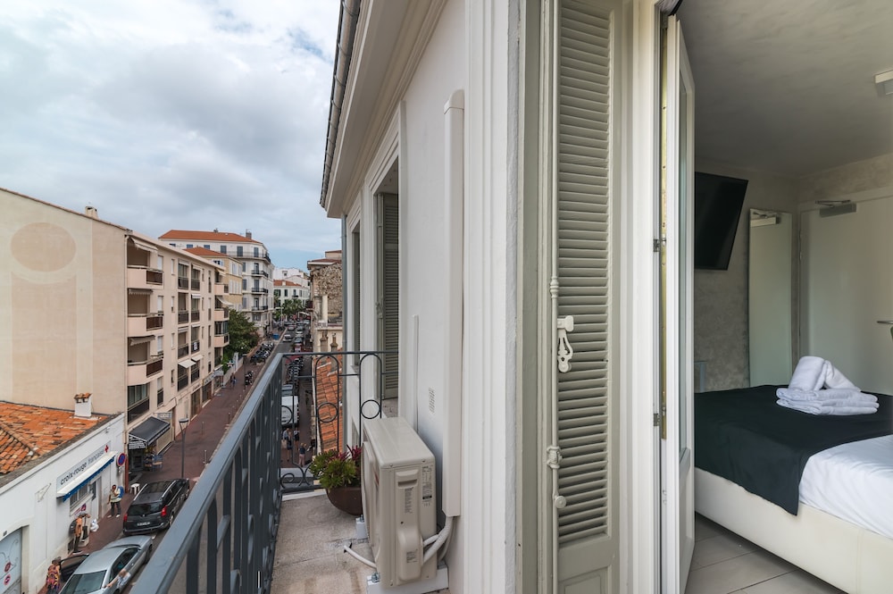 Superior Double Room, Balcony - Photo 3