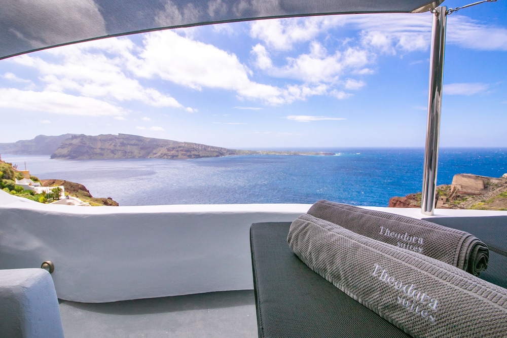 Deluxe Suite (Sunset View) - Photo 20
