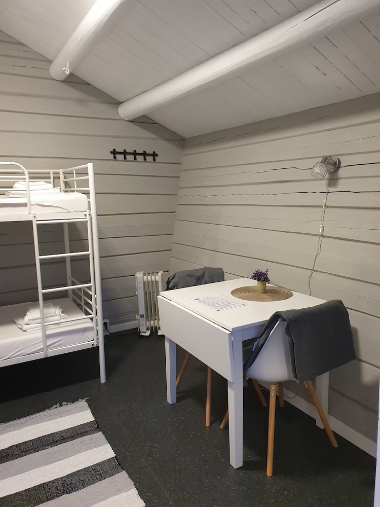 Economy Cabin
