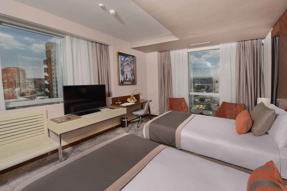 Deluxe Double or Twin Room - Photo 21