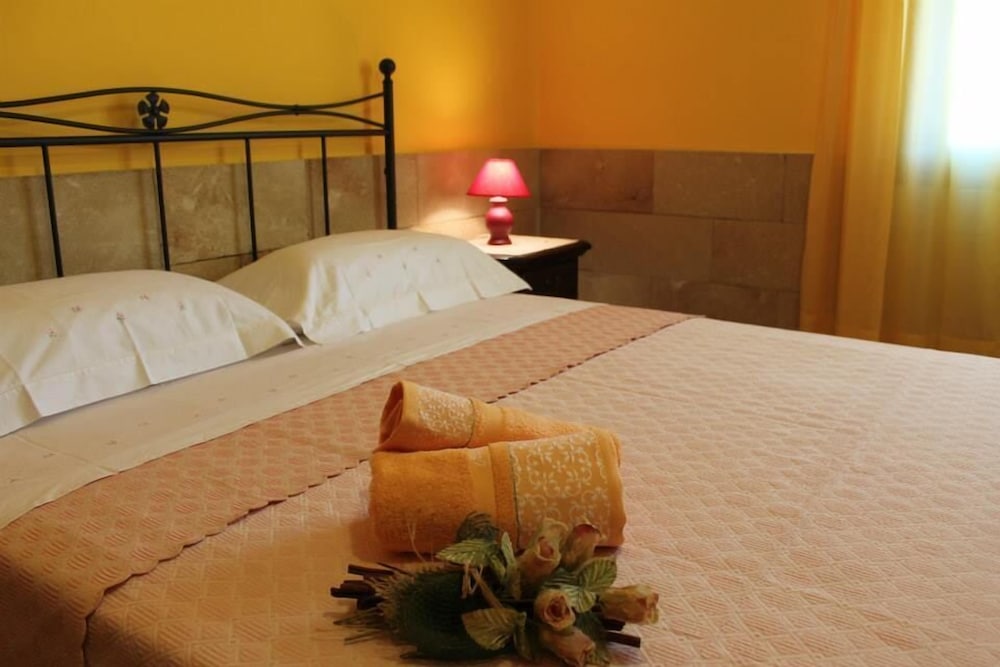 Double or Twin Room photo 1