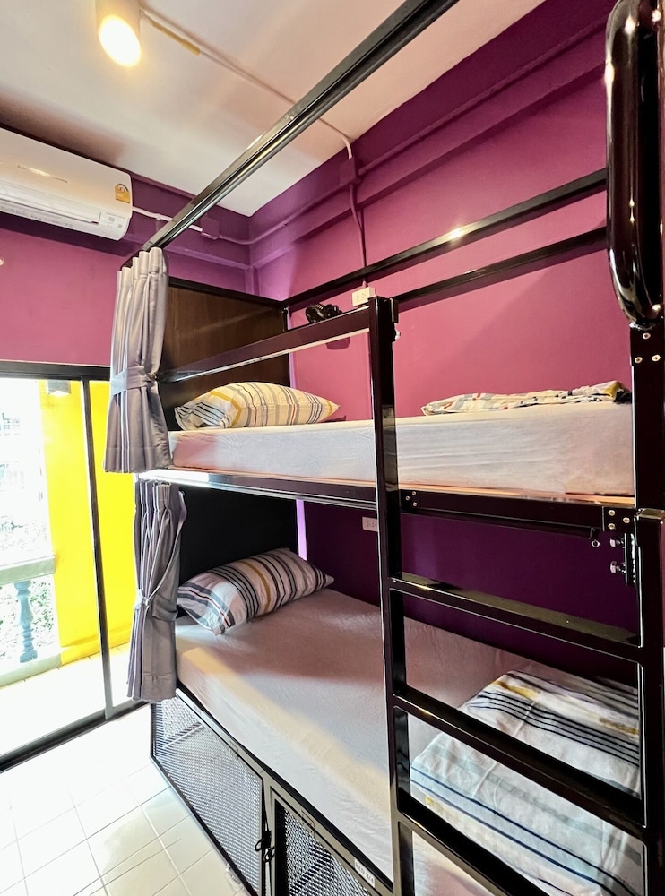 Deluxe Shared Dormitory photo 1