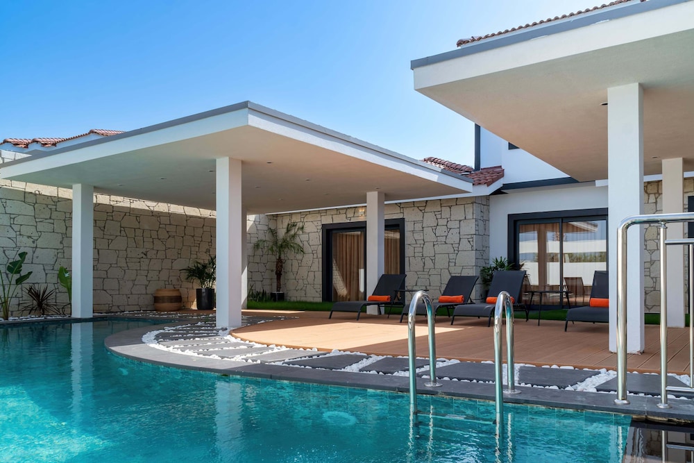 Luxury Villa, Sea View