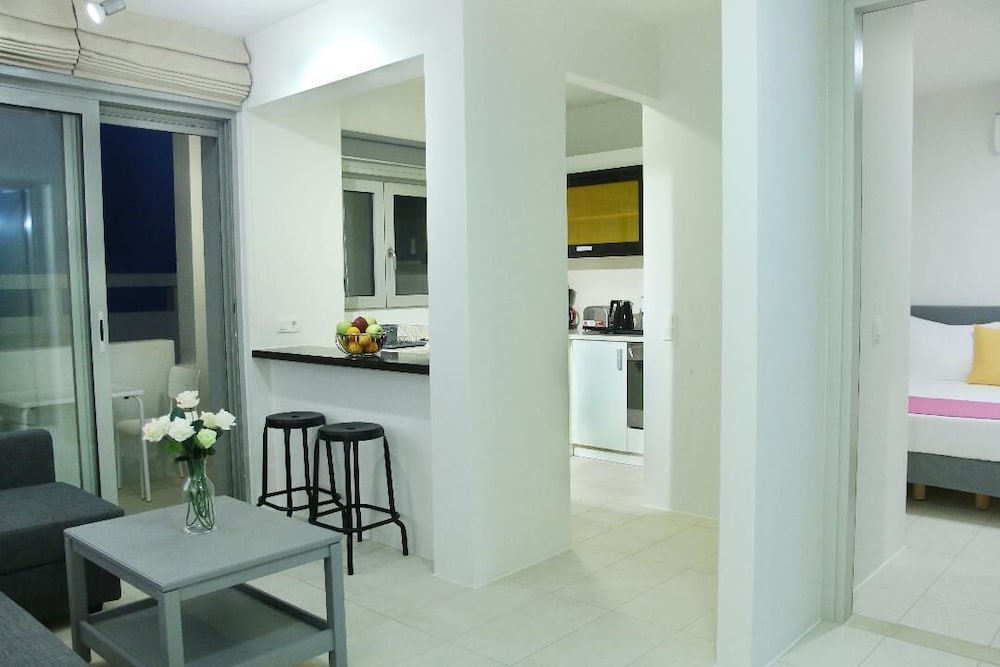 Double Ground Floor photo 3