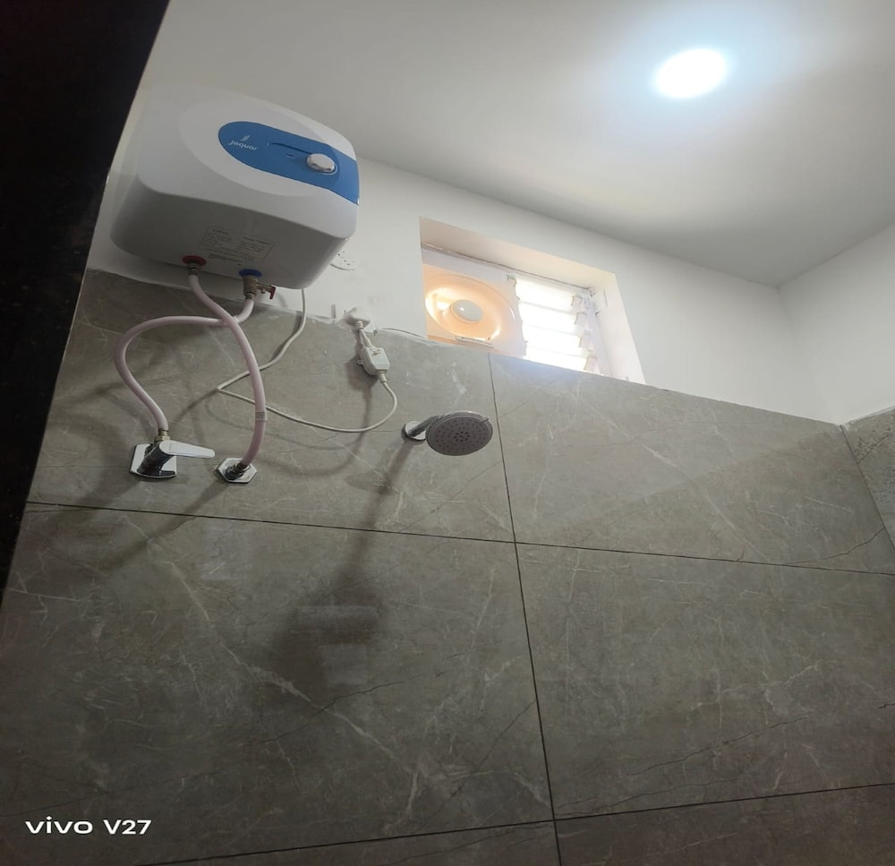 Deluxe Room - Photo 2