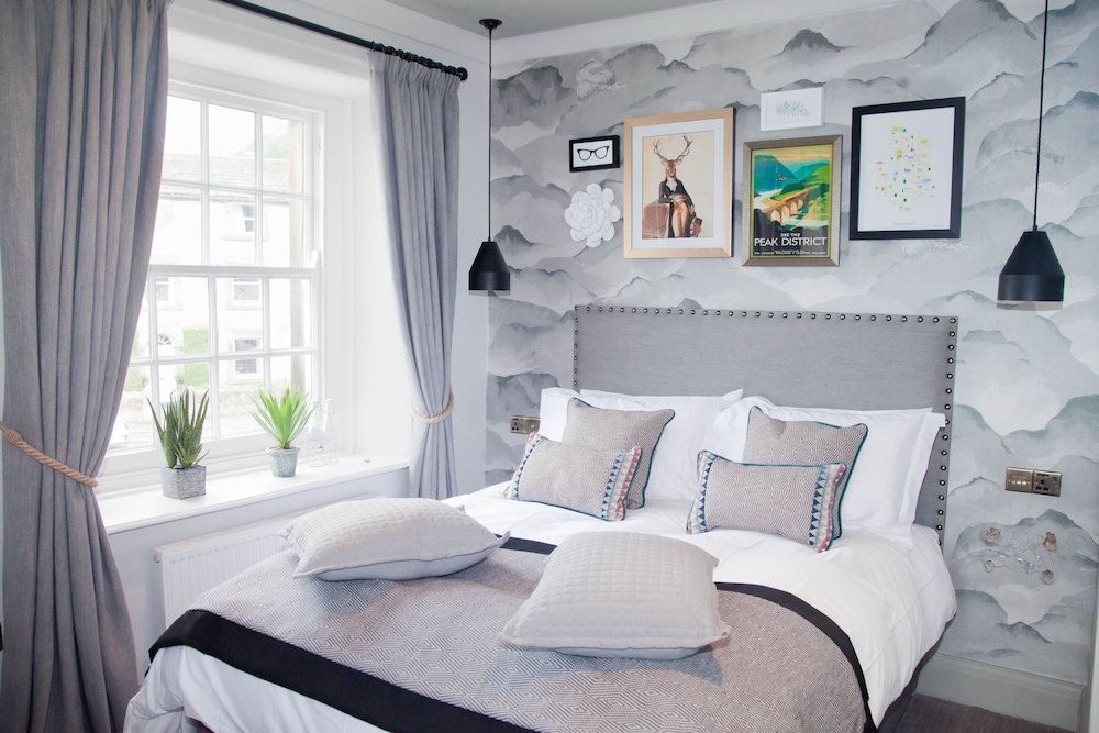 Superior Suite, Ensuite - Photo 8