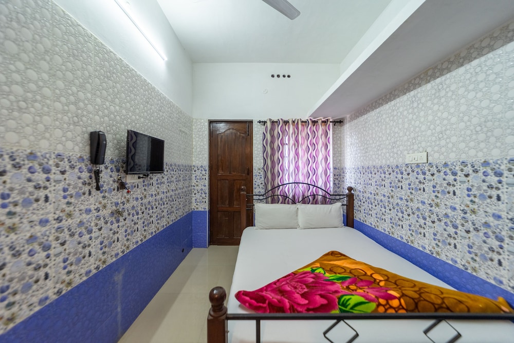 Basic Double Room photo 3