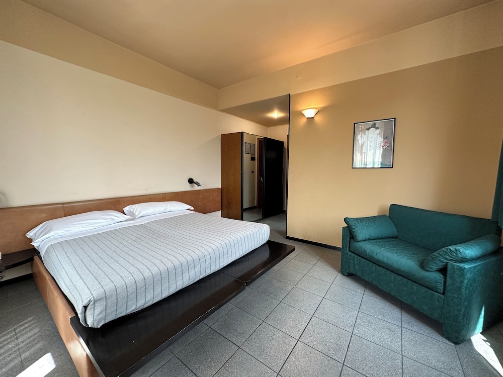 Standard Double or Twin Room