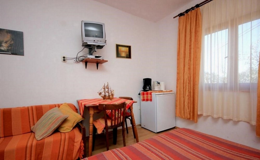 Double or Twin Room, Garden View