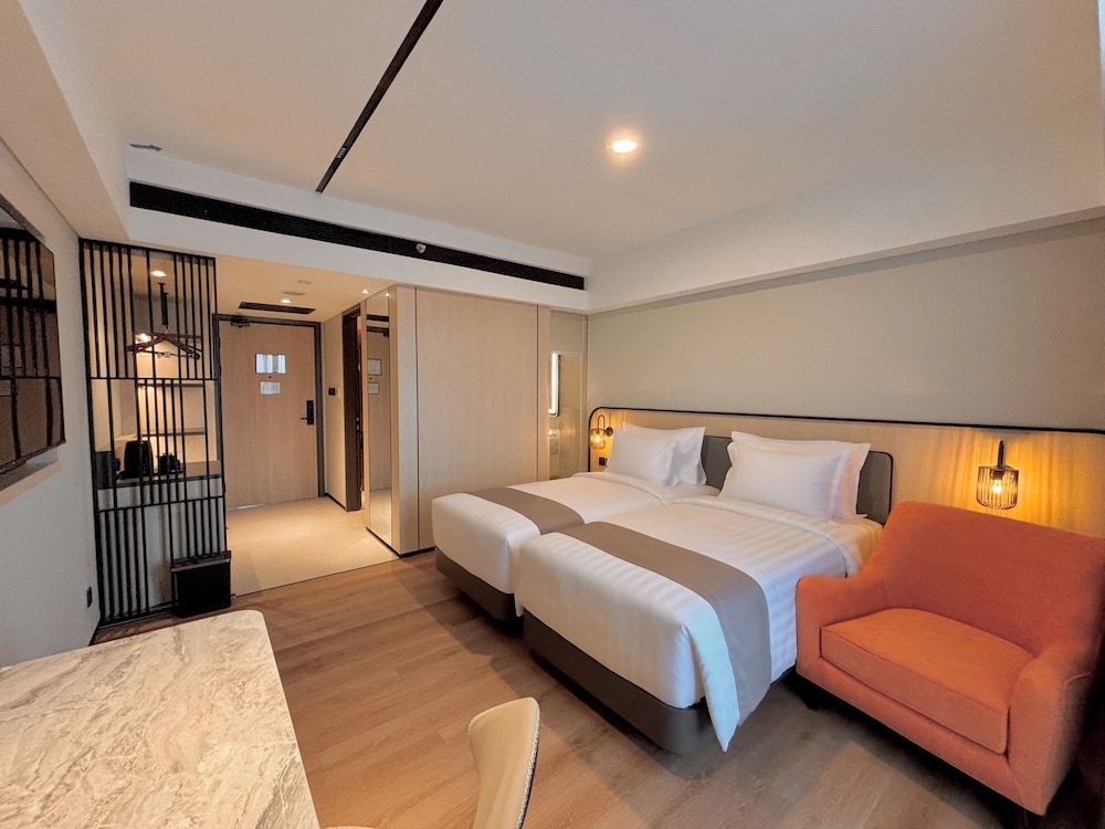 Premier Twin Room, Balcony