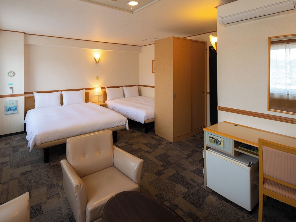 Deluxe Twin Room, 2 Double Beds, Smoking
