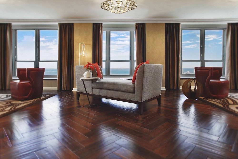 Presidential Suite, Multiple Beds