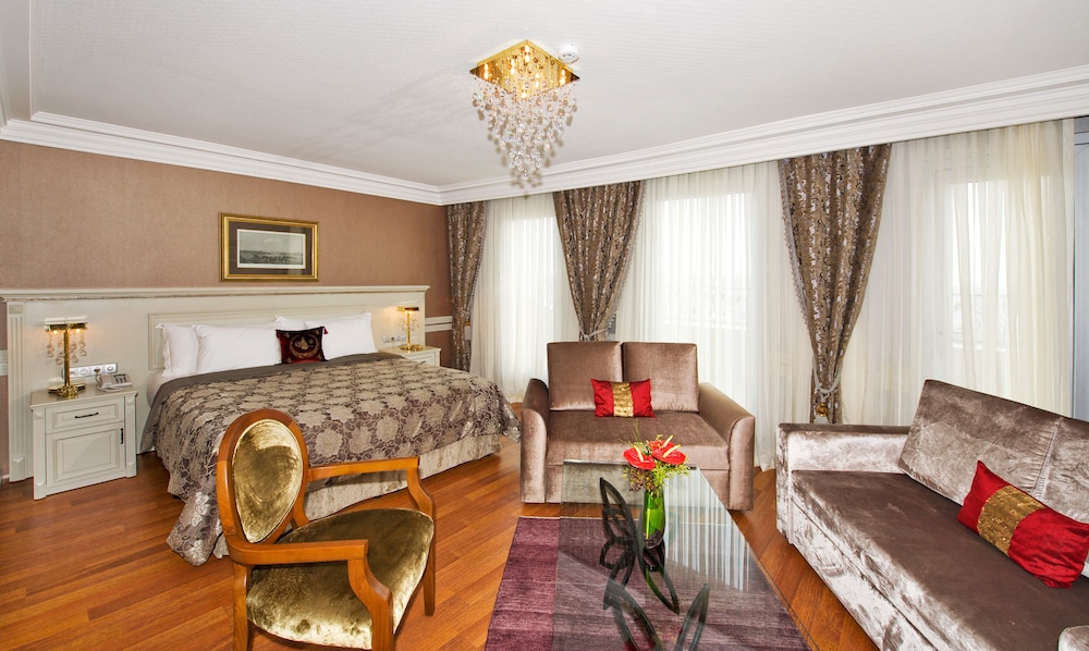 Suite, Balcony, Sea View photo 2