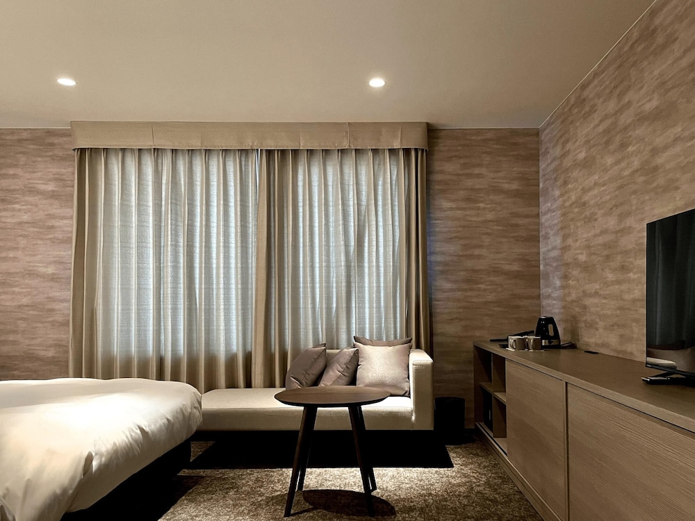 Twin Room for 4 people, Non Smoking photo 3