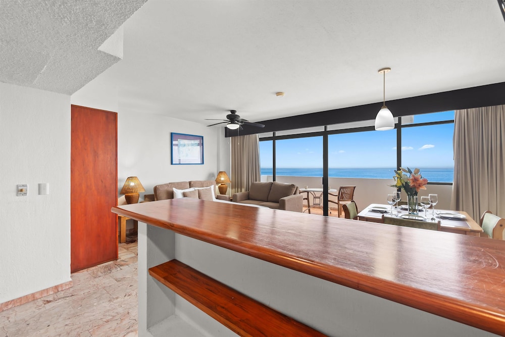 Apartment, 1 Bedroom, Balcony, Oceanfront - Photo 6