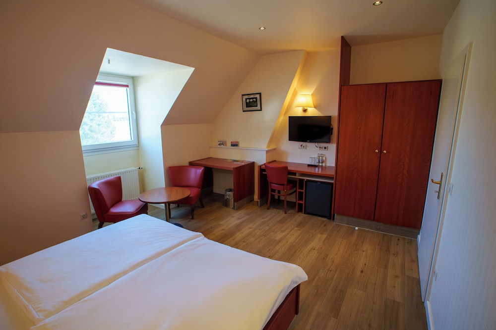 Standard Double Room photo 2