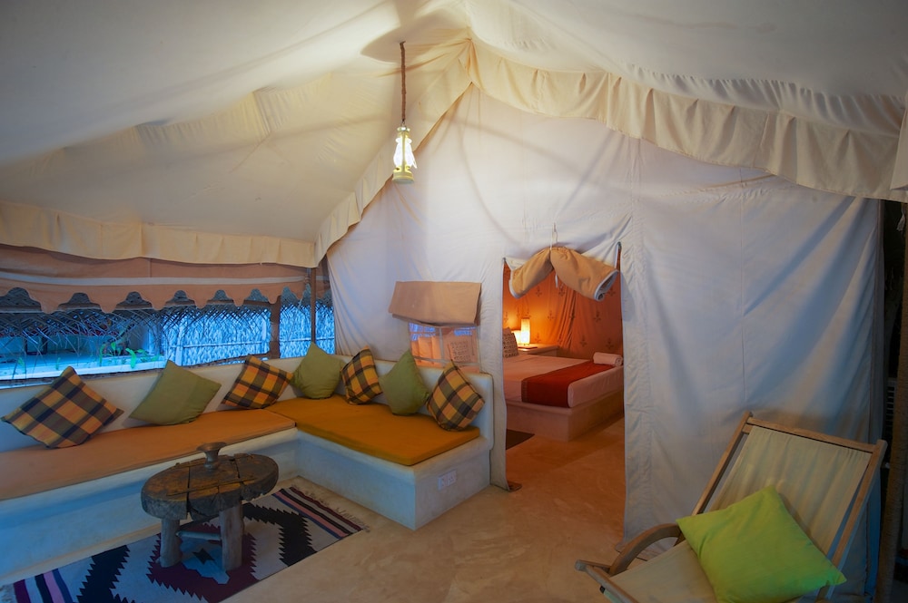 Standard Tent photo 3