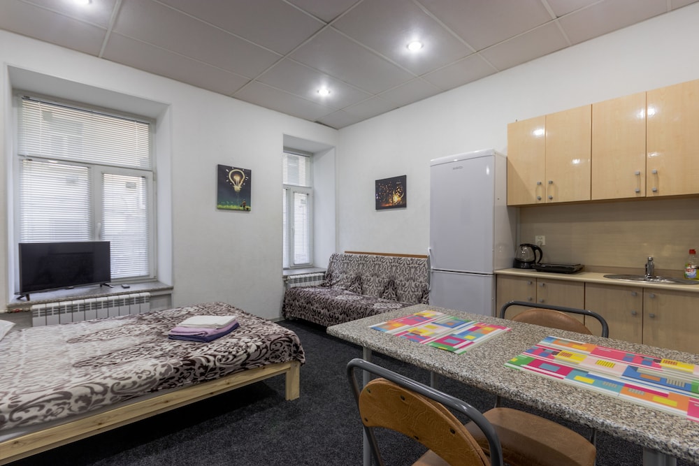 Classic Studio (Voskova street 15)