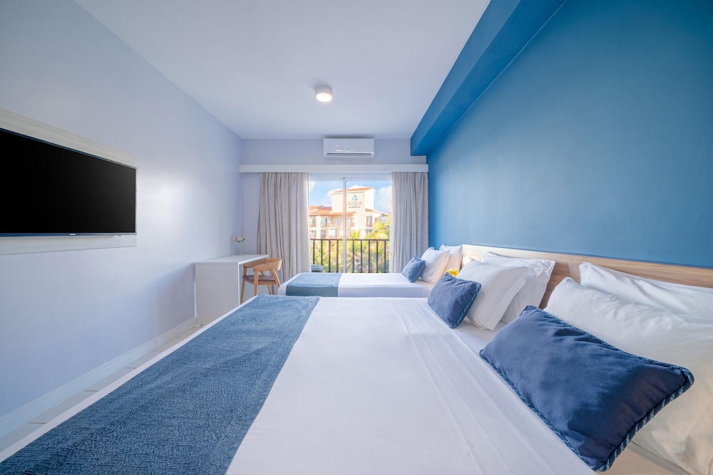 Standard Triple Room, Mobility Accessible (com cama extra) photo 2