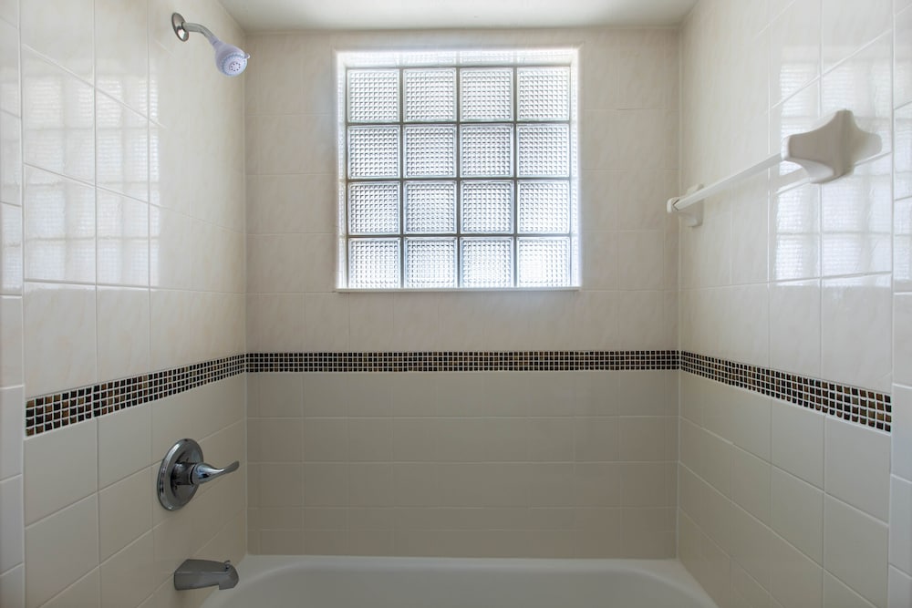 Apartment, 2 Bedrooms, Partial Ocean View - Photo 11