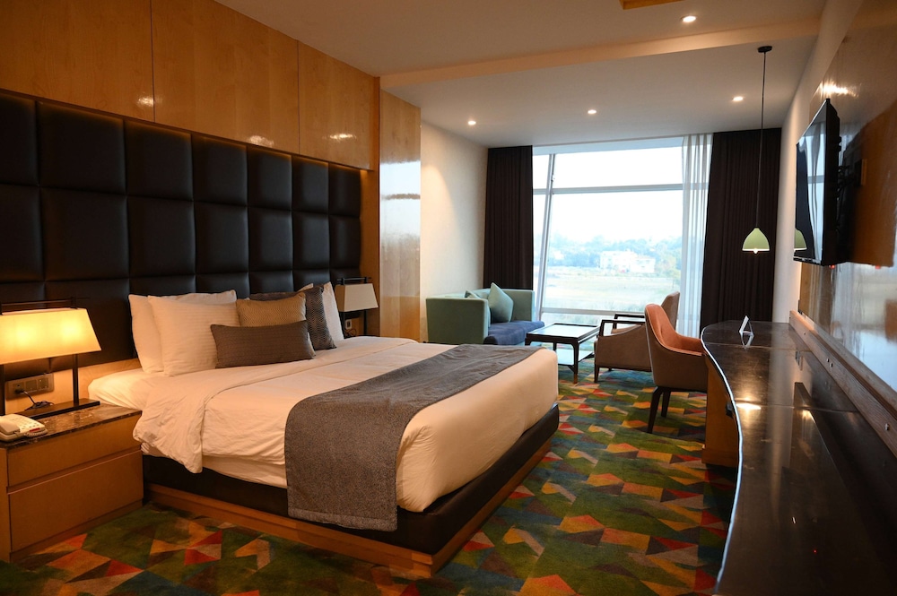 Deluxe Room, 1 King Bed