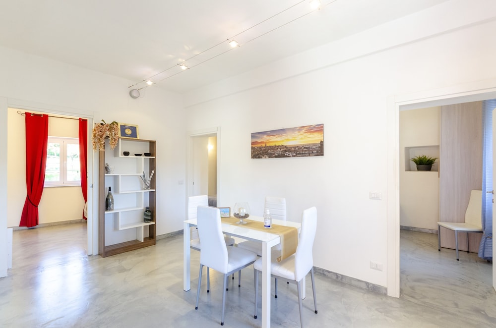 Traditional Apartment, 2 Bedrooms, Mountain View, Mezzanine