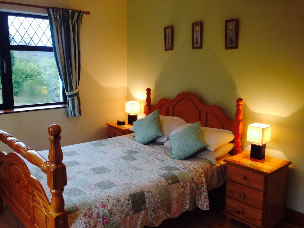 Classic Double Room, Ensuite (Shower)
