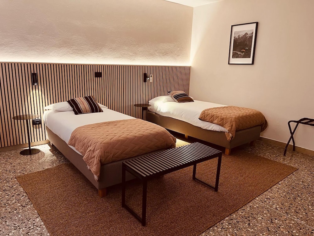 Standard Double or Twin Room, Mountain View
