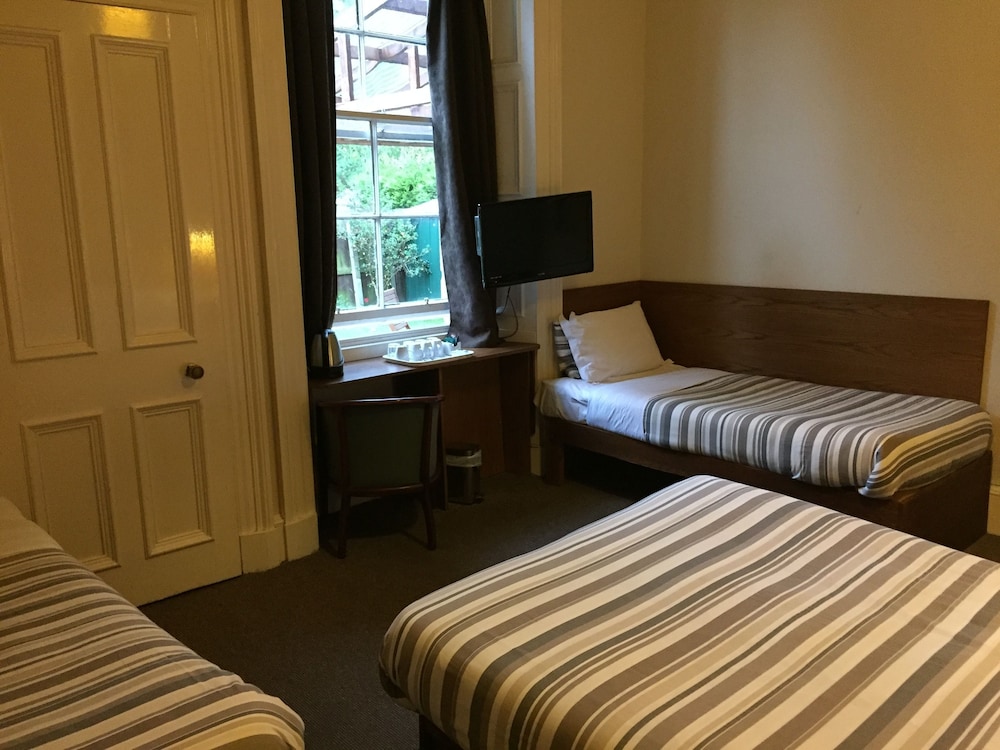 Edinburgh House Hotel — photo 147