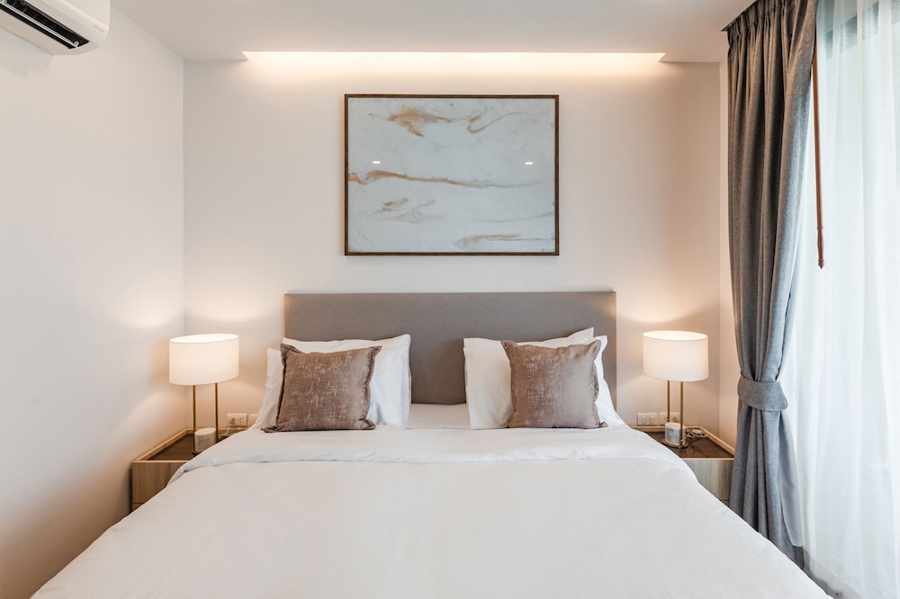 Suite, 2 Bedrooms - Photo 4