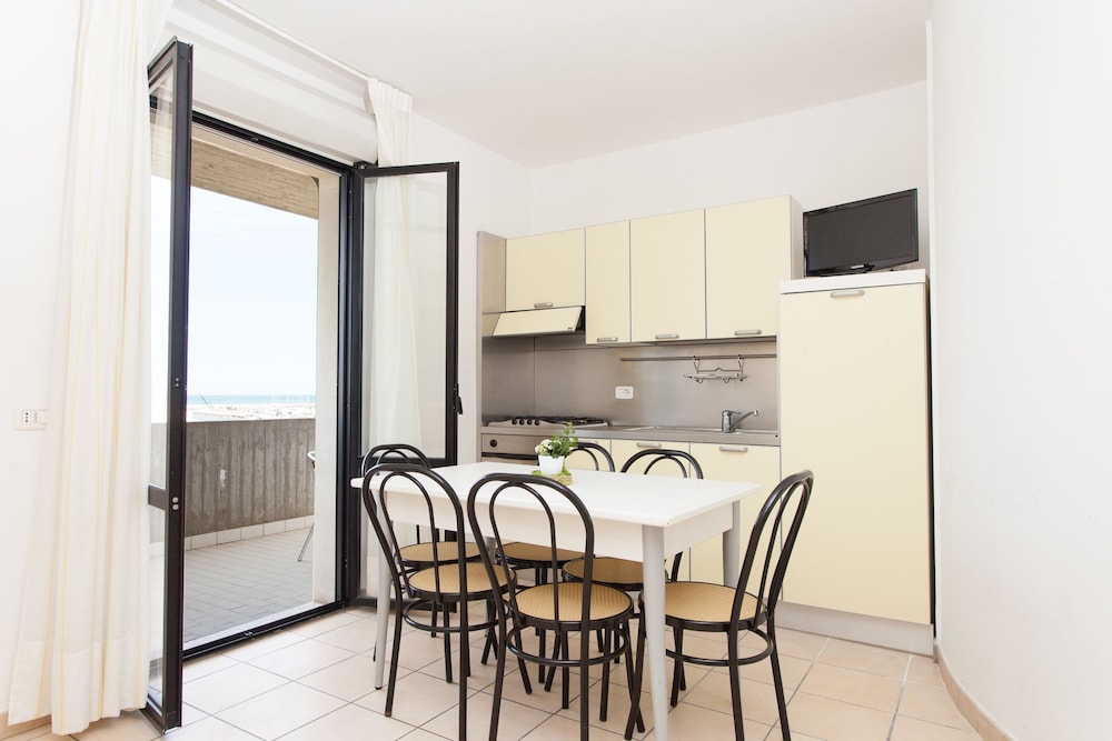 Junior Suite (18SQM WIFI ) photo 3