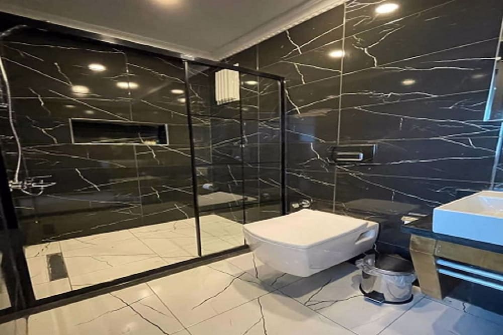 Superior Triple Room - Photo 10