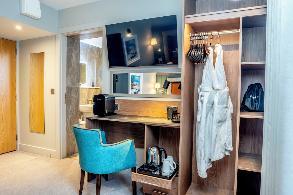 Superior Double Room, 1 King Bed photo 3