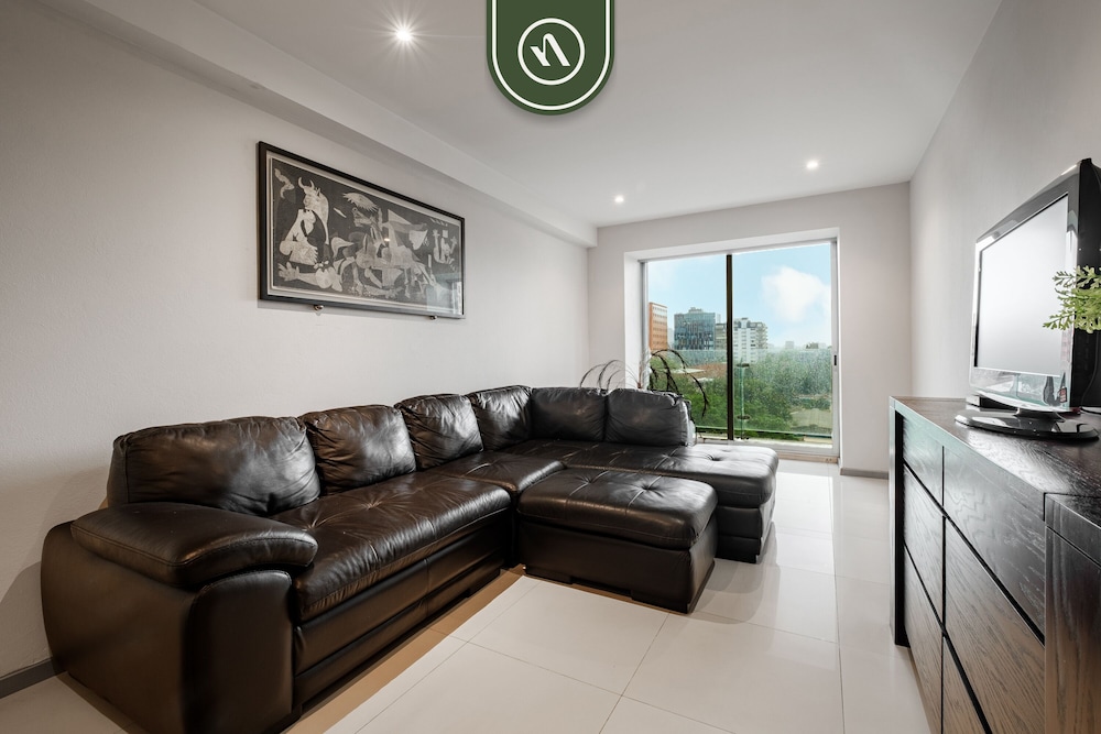 Classic Apartment photo 1