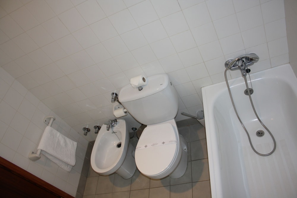 Standard Double Room - Photo 5