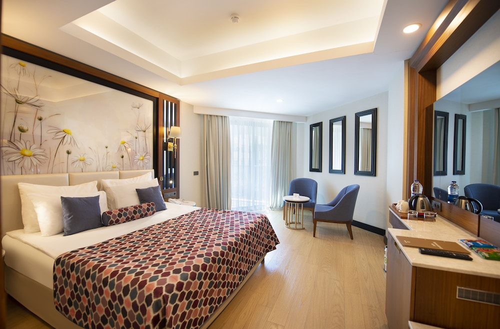 Standard Double or Twin Room, Mountain View photo 2