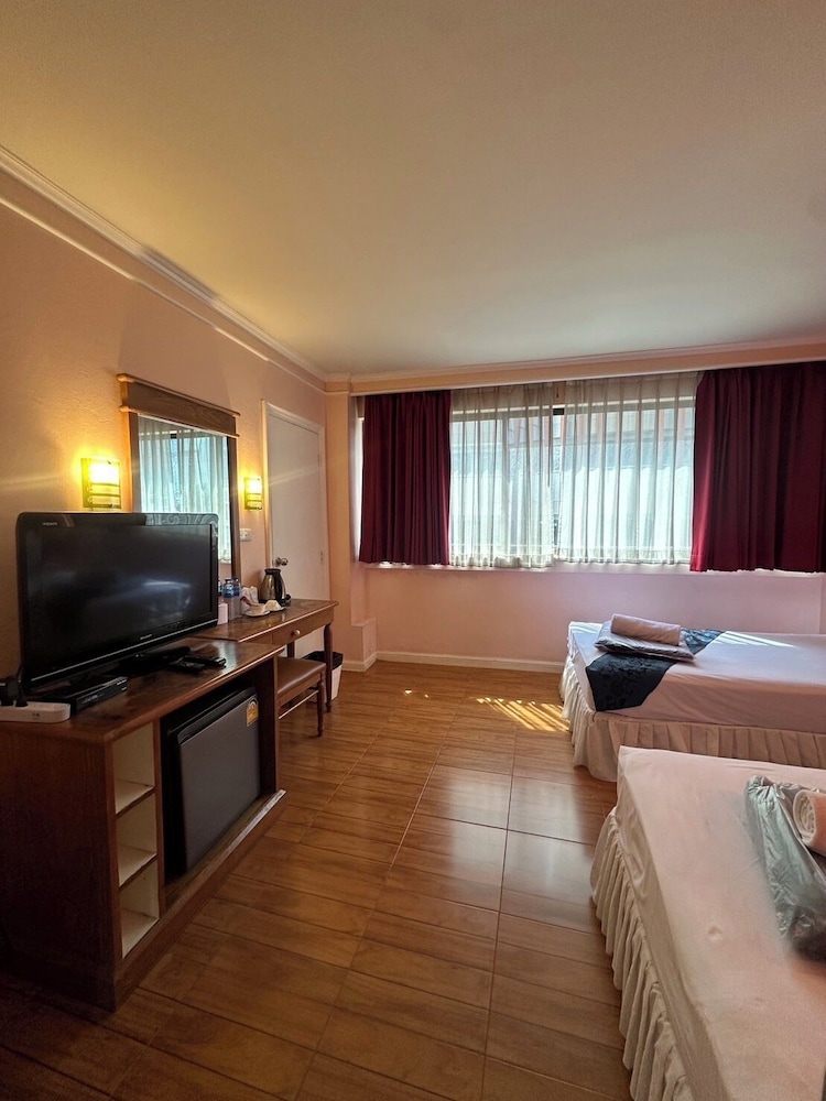 Standard Twin Room photo 2