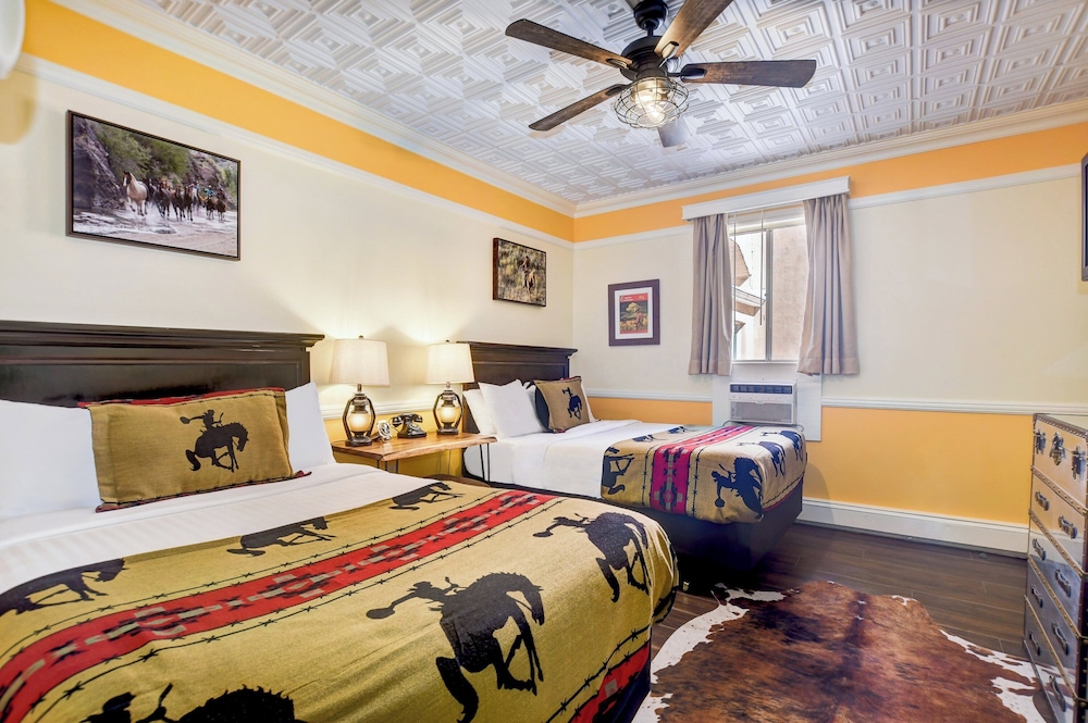 Standard Room, 2 Double Beds