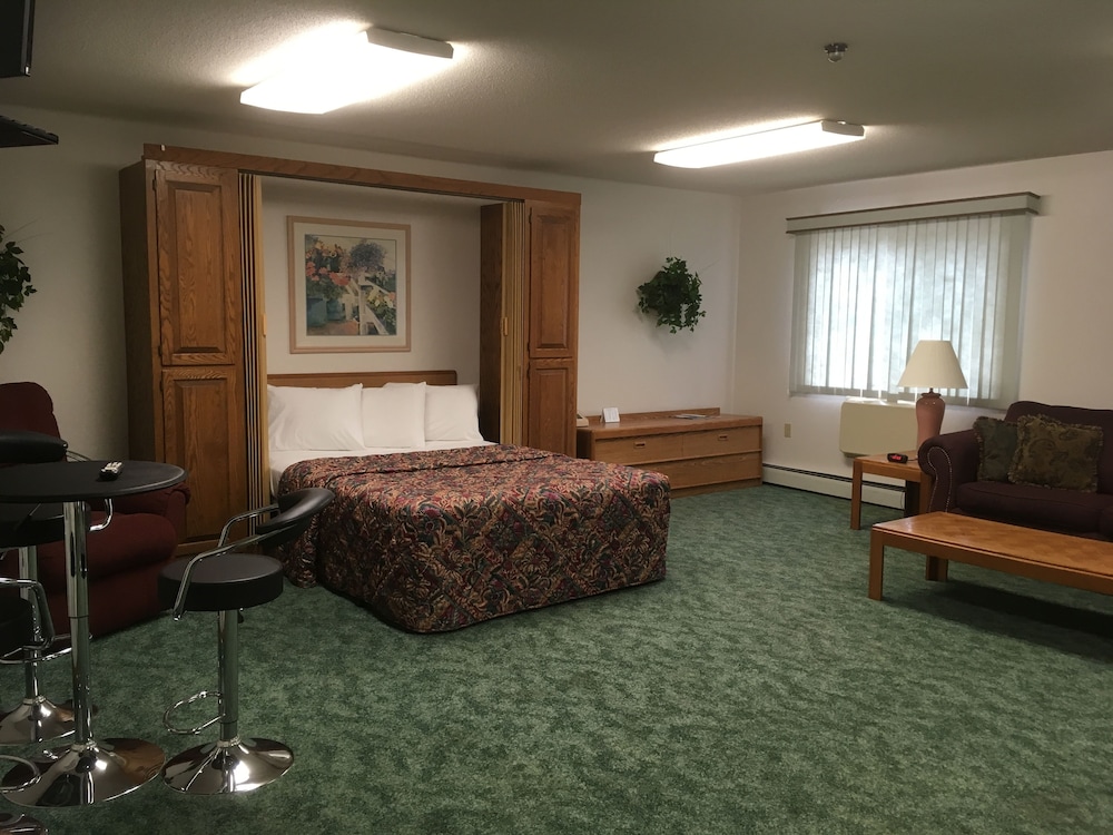 Suite, 1 Queen Bed