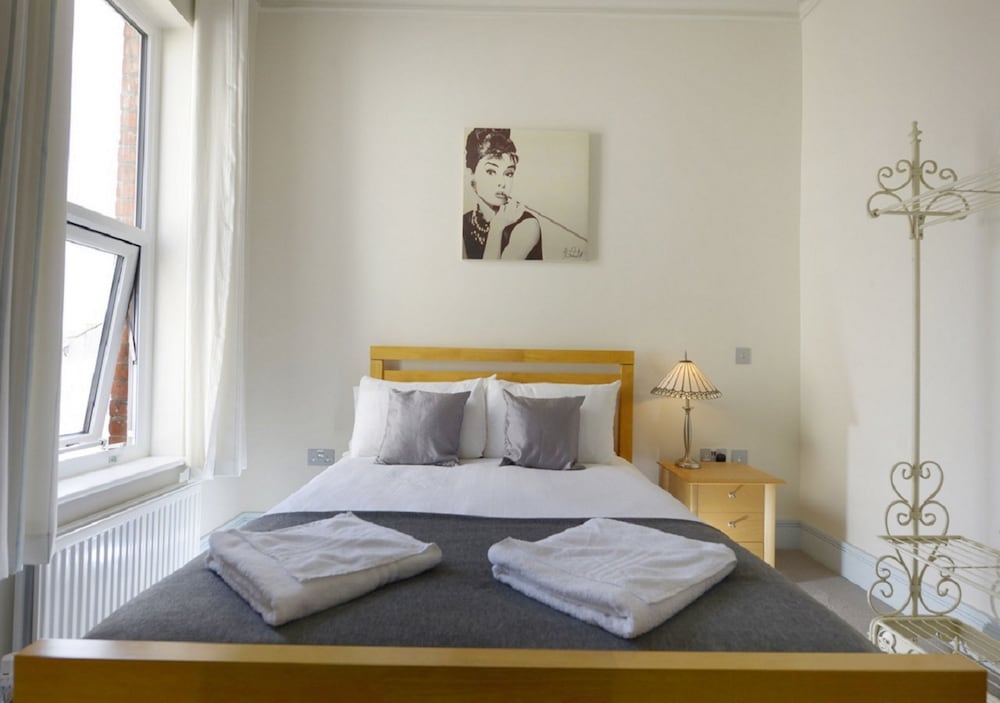Double Room, Private Bathroom - Photo 1