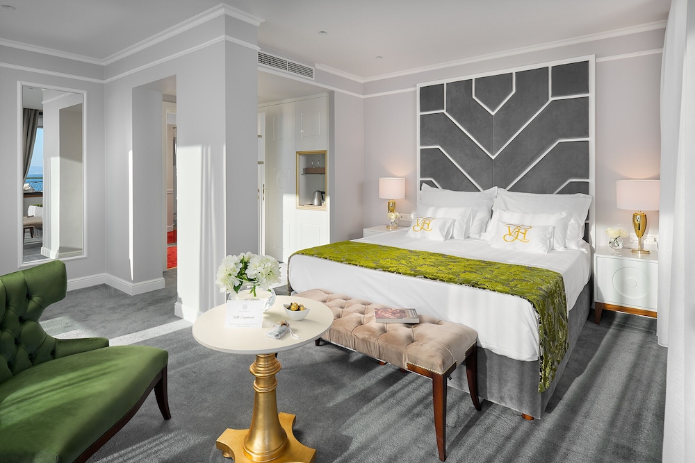 Luxury suite (Sea front, Balcony, Jacuzzi) - Photo 1