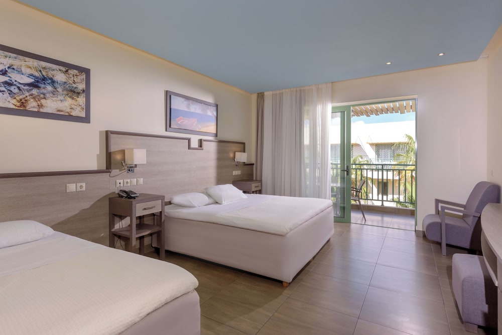 Basic Double Room (Land View)
