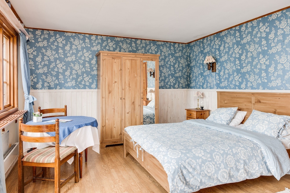 Standard Double Room, Lake View photo 3