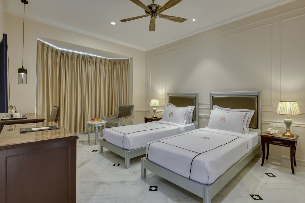 Junior Studio Suite