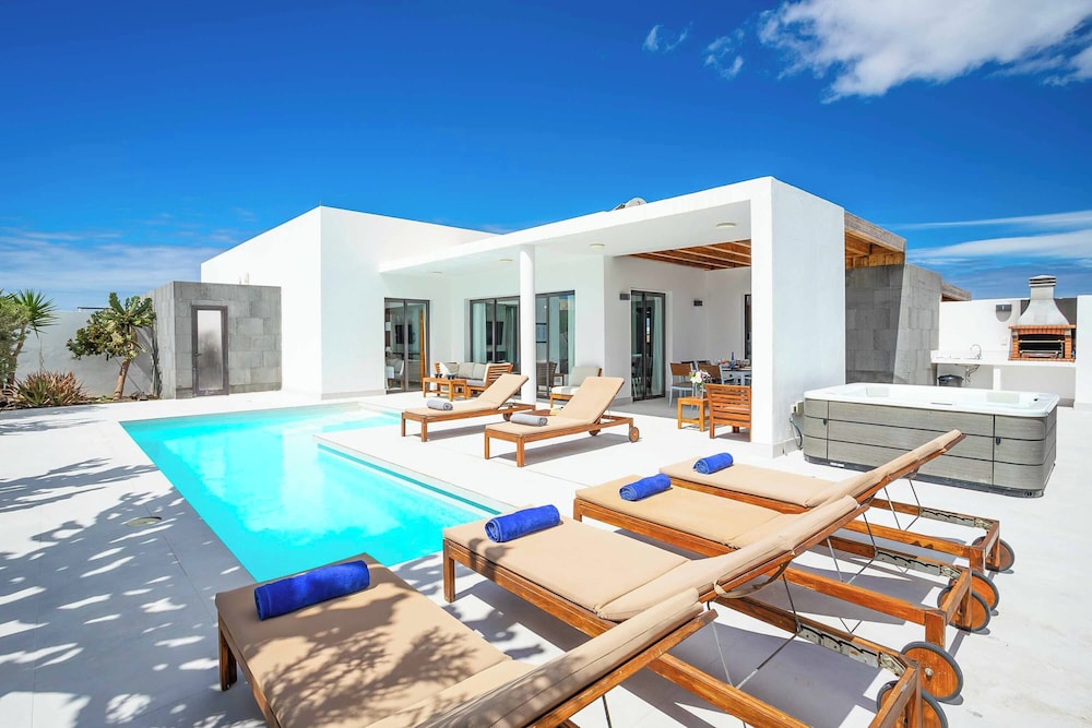 Villa (5 Habitaciones)