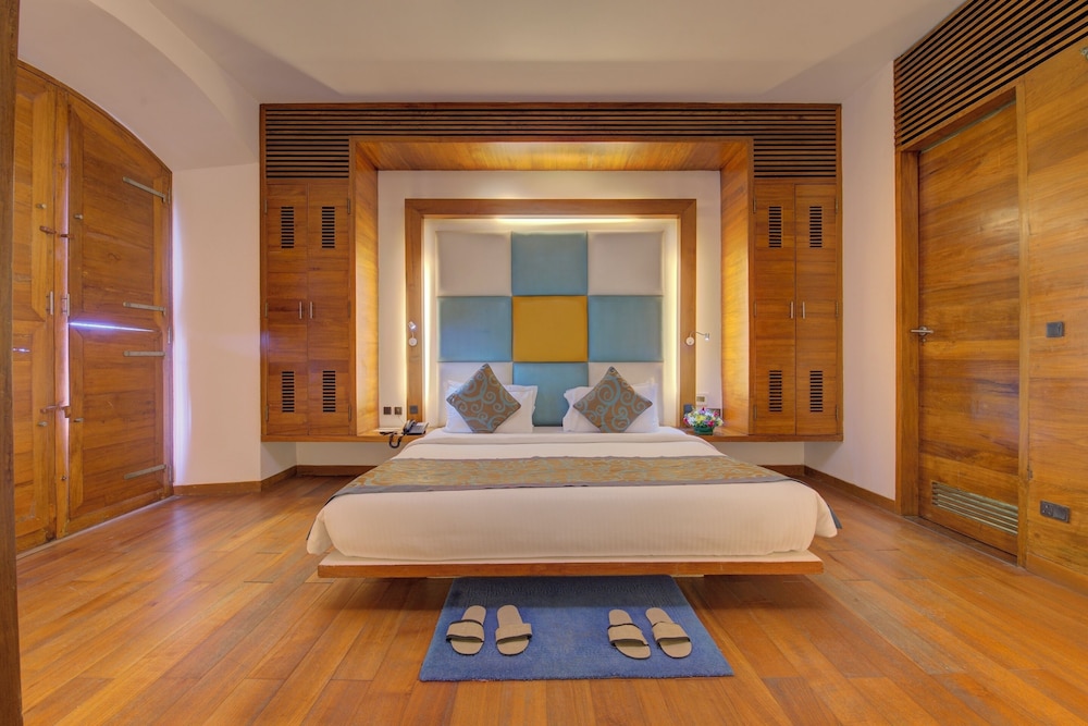 Suite, 1 Double Bed - Photo 1